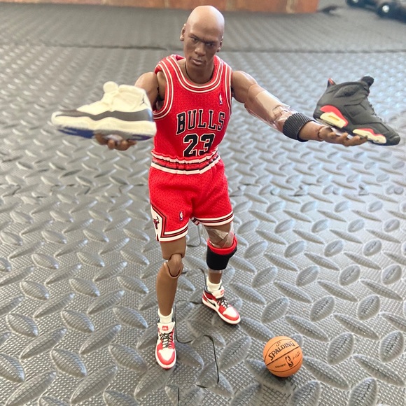 Michael Jordan Action Figure x medicom - Picture 3 of 7